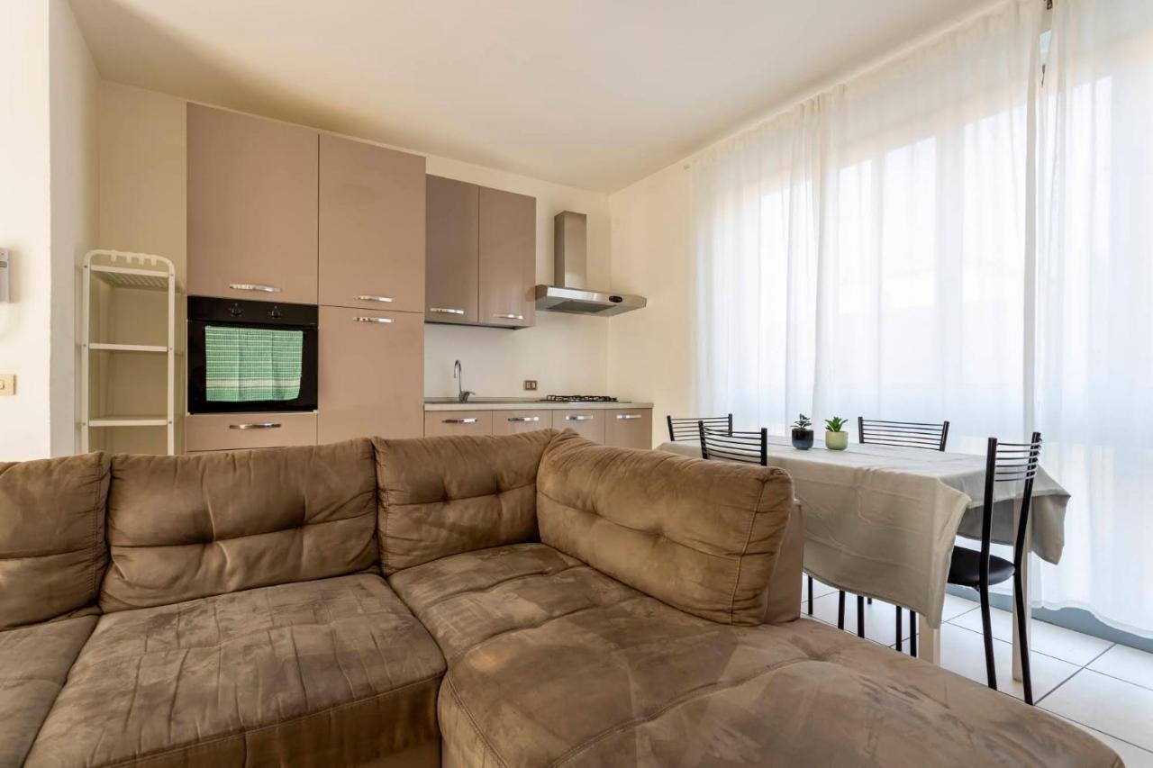 Duca's - * Novara